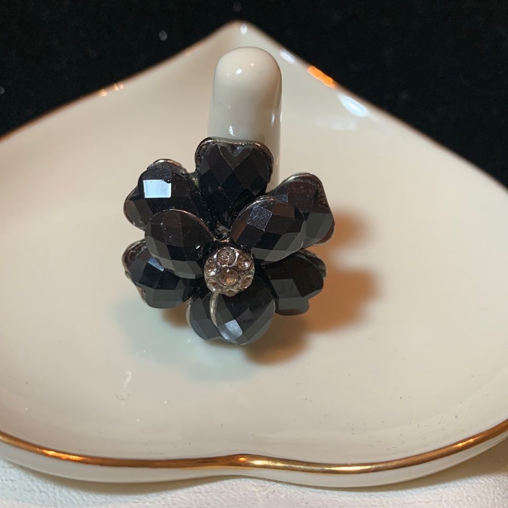 🌺$3.00 must bundle 🌺Flower Ring